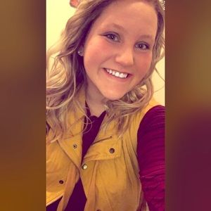 Meet your Posher, Mckensie